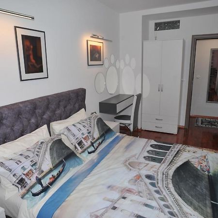Twins Apartments Cacak Bagian luar foto