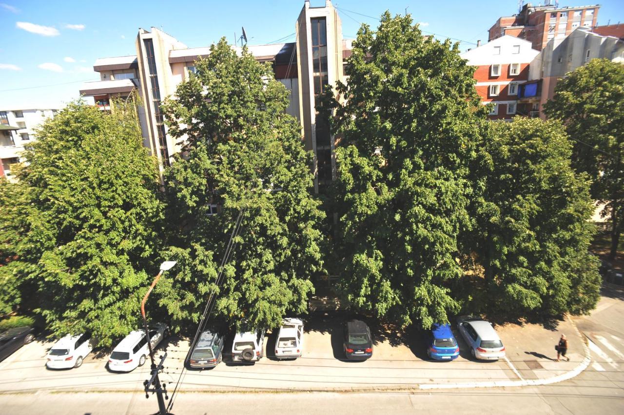 Twins Apartments Cacak Bagian luar foto