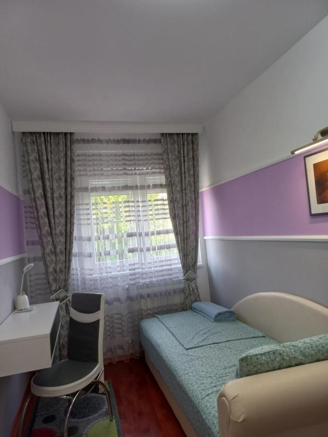 Twins Apartments Cacak Bagian luar foto