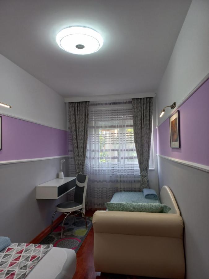 Twins Apartments Cacak Bagian luar foto