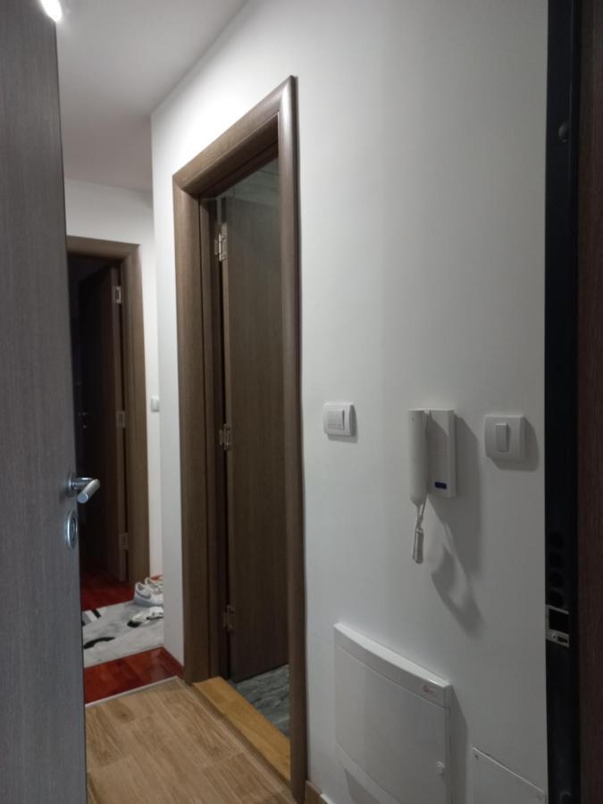 Twins Apartments Cacak Bagian luar foto